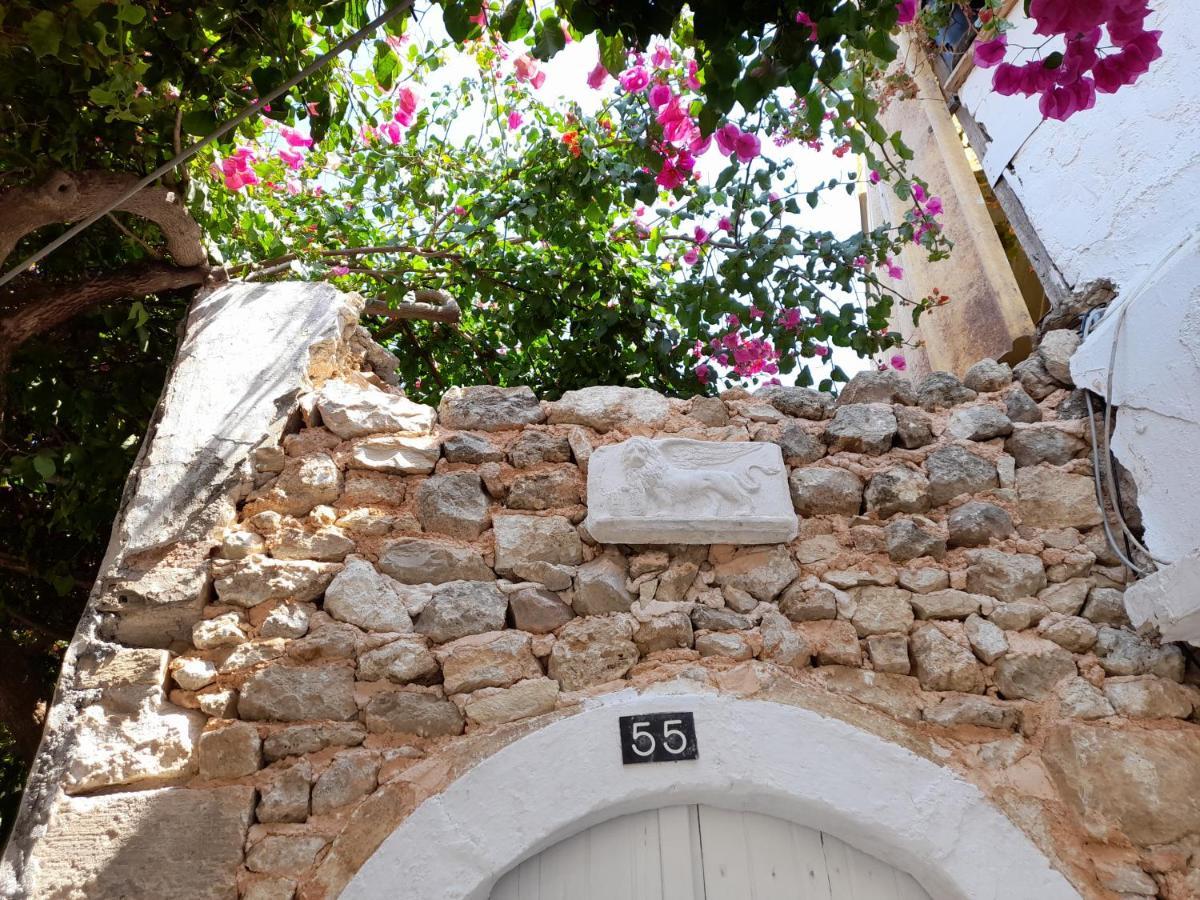 The Venetian Walls 'Central House With Private Courtyard - Charmy & Cheap' Ираклион Экстерьер фото