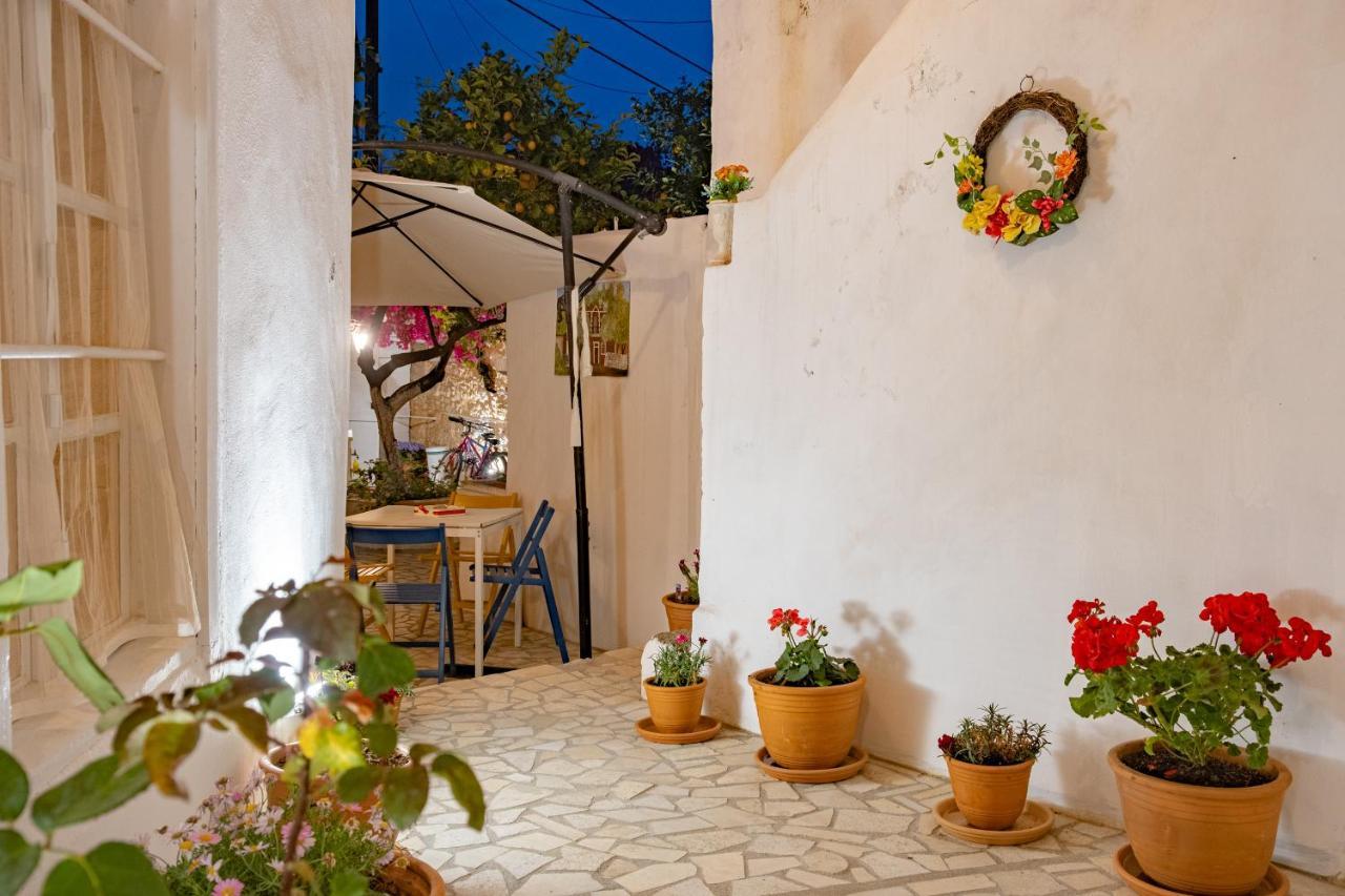 The Venetian Walls 'Central House With Private Courtyard - Charmy & Cheap' Ираклион Экстерьер фото